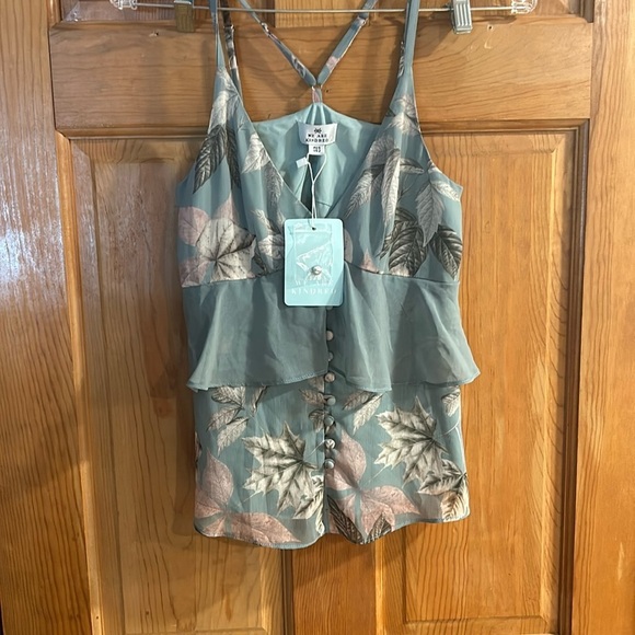 we are kindred Tops - NWT we are kindred size 2 Sibella Ruffle cami maple sage